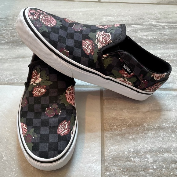 Vans Shoes - Vans Women’s Asher — Check & Floral